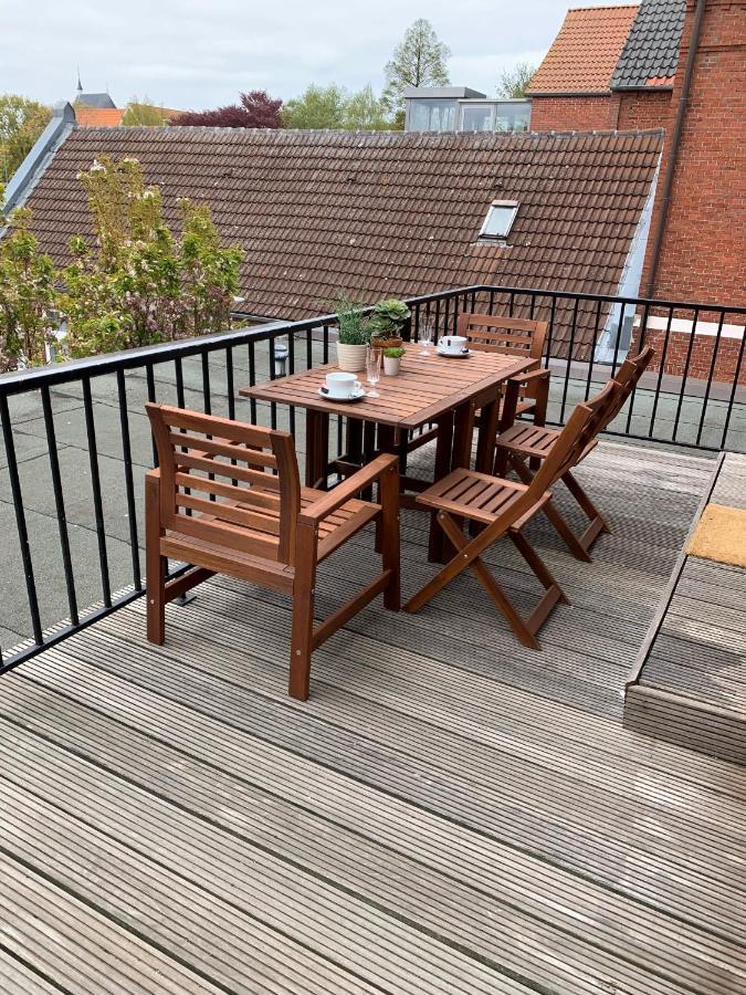 Charmante Ferienwohnung Mit Terrasse Im Herzen Von Norden Exterior photo
